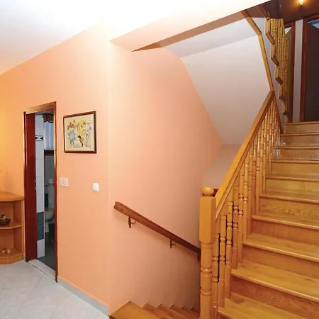 Gorgeous In With Kitchen Holiday home *