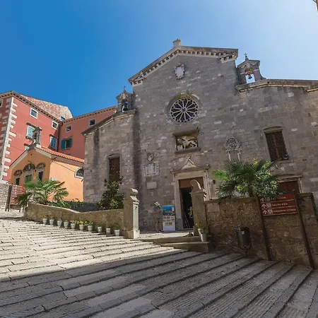Fantastiskt Hem I Semesterbostad Labin (Istria)